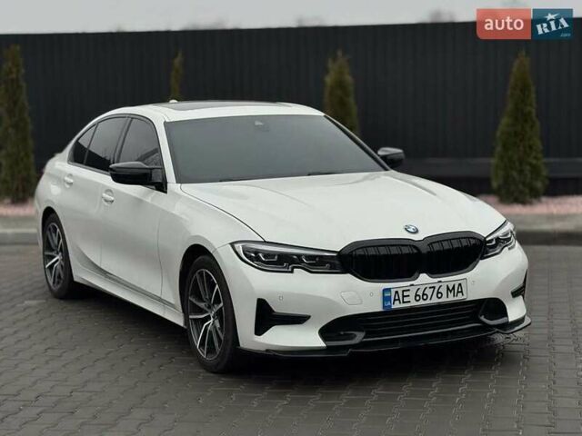 Білий БМВ 3 Серія, об'ємом двигуна 2 л та пробігом 111 тис. км за 24800 $, фото 1 на Automoto.ua