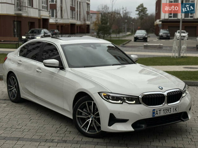 Белый БМВ 3 Серия, объемом двигателя 2 л и пробегом 99 тыс. км за 29999 $, фото 1 на Automoto.ua