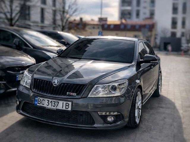 Белый БМВ 3 Серия, объемом двигателя 2 л и пробегом 100 тыс. км за 35000 $, фото 1 на Automoto.ua