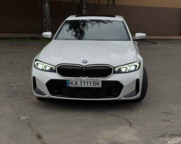 Білий БМВ 3 Серія, об'ємом двигуна 2 л та пробігом 99 тис. км за 30000 $, фото 1 на Automoto.ua