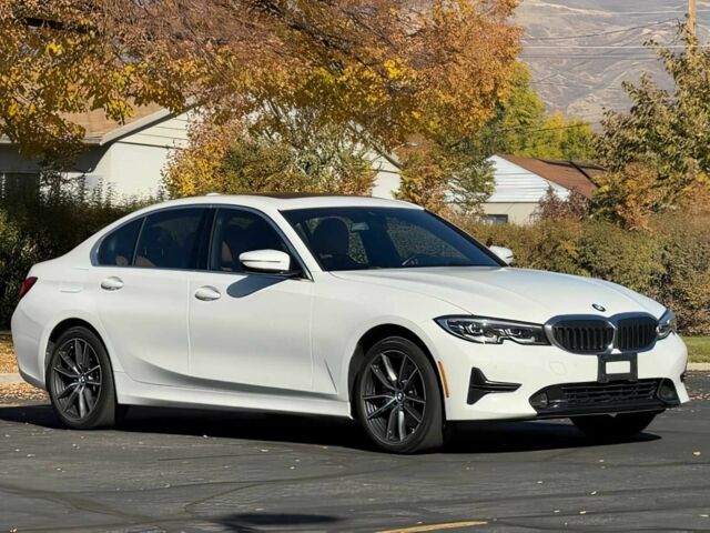 Білий БМВ 3 Серія, об'ємом двигуна 2 л та пробігом 41 тис. км за 11800 $, фото 1 на Automoto.ua