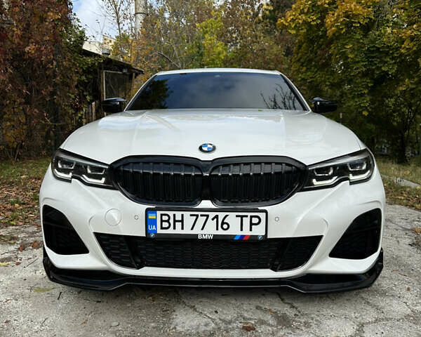 БМВ 3 Серия 2019 в Одессе на Automoto.ua Белый БМВ 3 Серия, объемом двигателя 2 л и пробегом 61 тыс. км за 35000 $, фото 1 на Automoto.ua