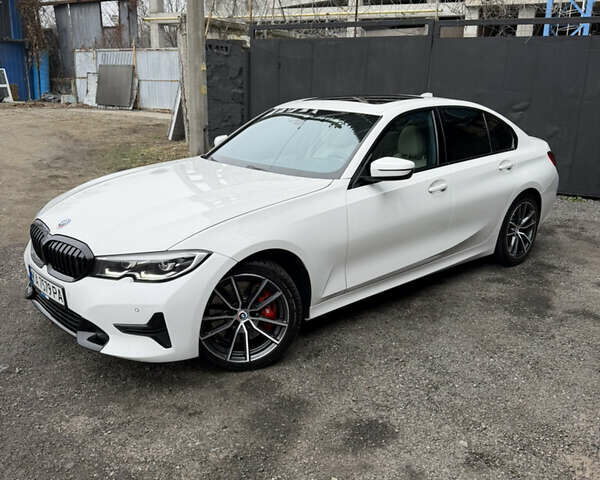 Білий БМВ 3 Серія, об'ємом двигуна 2 л та пробігом 80 тис. км за 32900 $, фото 1 на Automoto.ua