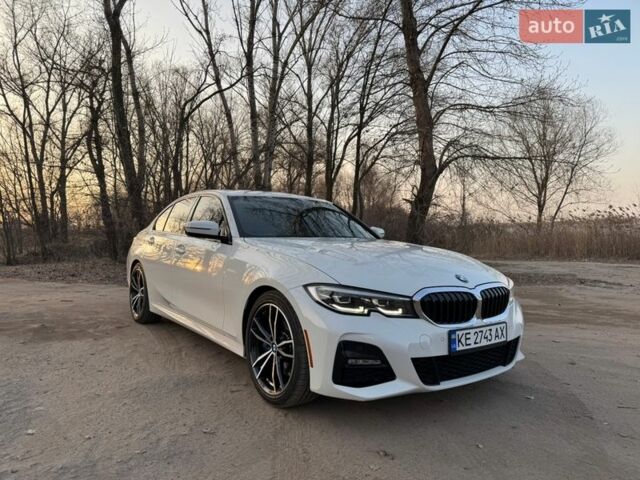 Белый БМВ 3 Серия, объемом двигателя 2 л и пробегом 97 тыс. км за 31500 $, фото 1 на Automoto.ua
