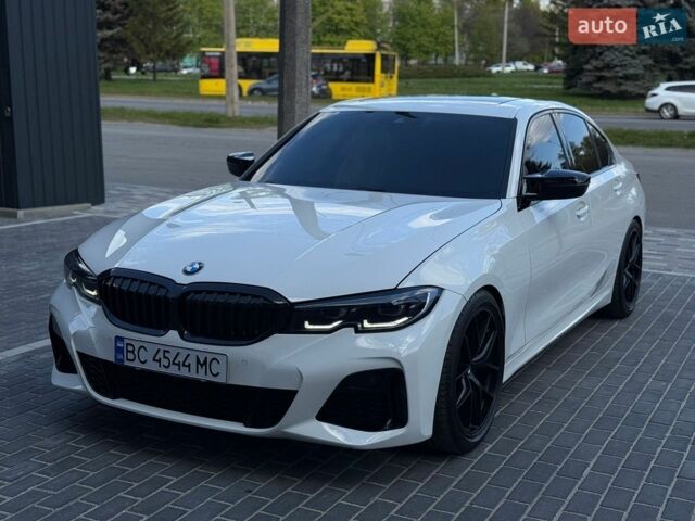 Білий БМВ 3 Серія, об'ємом двигуна 2 л та пробігом 95 тис. км за 25900 $, фото 1 на Automoto.ua
