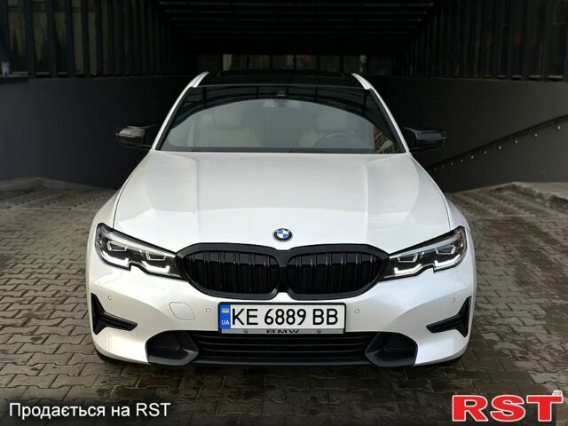 Белый БМВ 3 Серия, объемом двигателя 2 л и пробегом 117 тыс. км за 26700 $, фото 1 на Automoto.ua