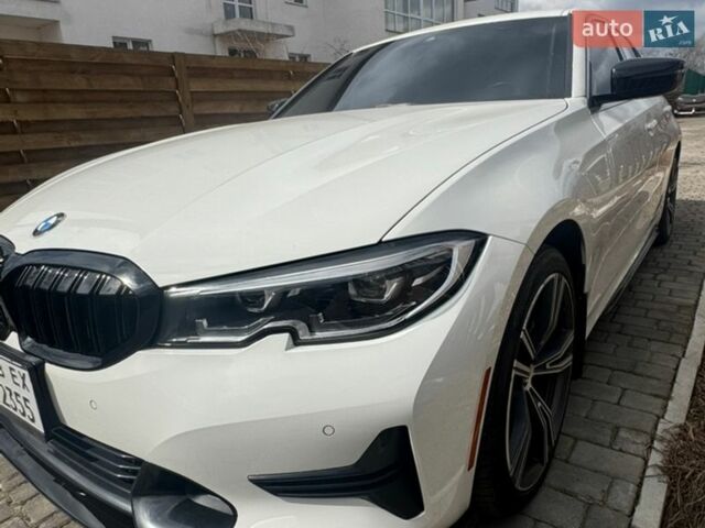 Белый БМВ 3 Серия, объемом двигателя 2 л и пробегом 71 тыс. км за 32900 $, фото 1 на Automoto.ua