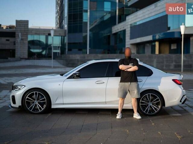 Білий БМВ 3 Серія, об'ємом двигуна 3 л та пробігом 61 тис. км за 51000 $, фото 1 на Automoto.ua