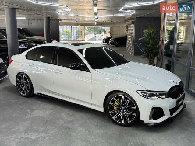 Белый БМВ 3 Серия, объемом двигателя 2 л и пробегом 69 тыс. км за 26900 $, фото 1 на Automoto.ua