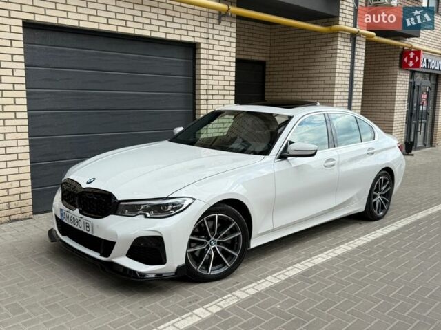 Білий БМВ 3 Серія, об'ємом двигуна 2 л та пробігом 130 тис. км за 26499 $, фото 1 на Automoto.ua