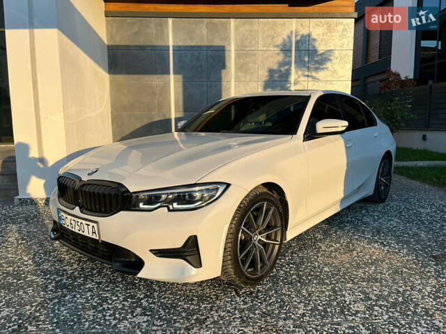 Белый БМВ 3 Серия, объемом двигателя 2 л и пробегом 74 тыс. км за 31000 $, фото 1 на Automoto.ua