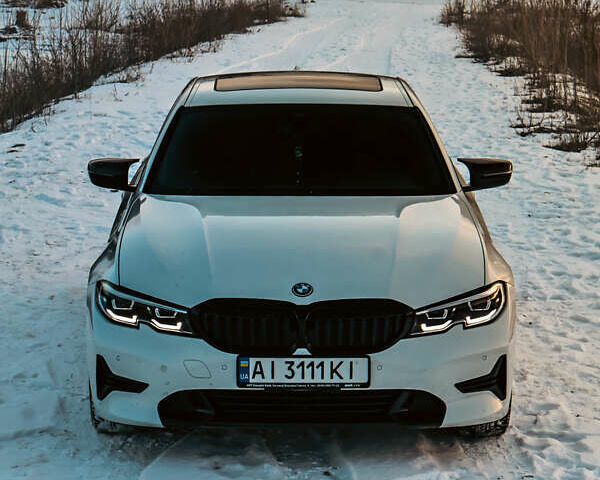 Белый БМВ 3 Серия, объемом двигателя 2 л и пробегом 50 тыс. км за 37500 $, фото 1 на Automoto.ua