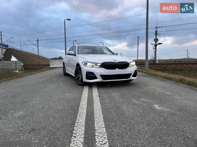 Белый БМВ 3 Серия, объемом двигателя 2 л и пробегом 140 тыс. км за 30100 $, фото 1 на Automoto.ua