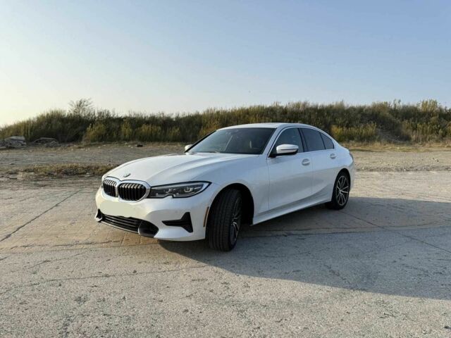 Білий БМВ 3 Серія, об'ємом двигуна 2 л та пробігом 34 тис. км за 17600 $, фото 1 на Automoto.ua