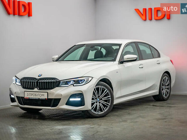 Білий БМВ 3 Серія, об'ємом двигуна 2 л та пробігом 23 тис. км за 39479 $, фото 1 на Automoto.ua