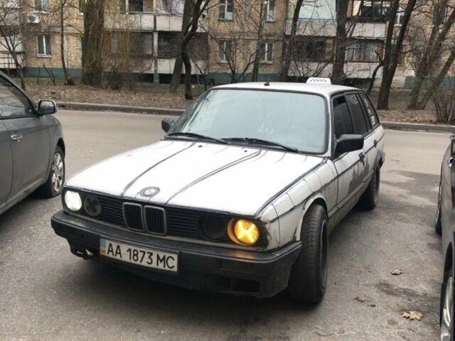 Белый БМВ 3 Серия, объемом двигателя 1.8 л и пробегом 333 тыс. км за 3500 $, фото 1 на Automoto.ua