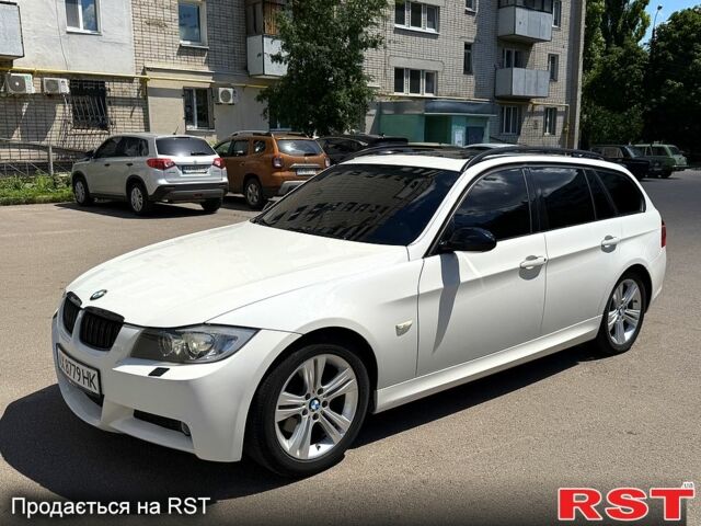 Белый БМВ 3 Серия, объемом двигателя 2 л и пробегом 258 тыс. км за 8500 $, фото 1 на Automoto.ua