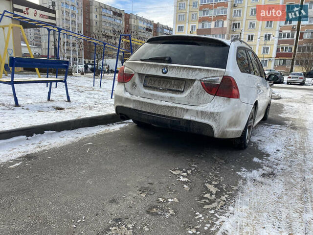 Белый БМВ 3 Серия, объемом двигателя 2 л и пробегом 230 тыс. км за 8800 $, фото 1 на Automoto.ua