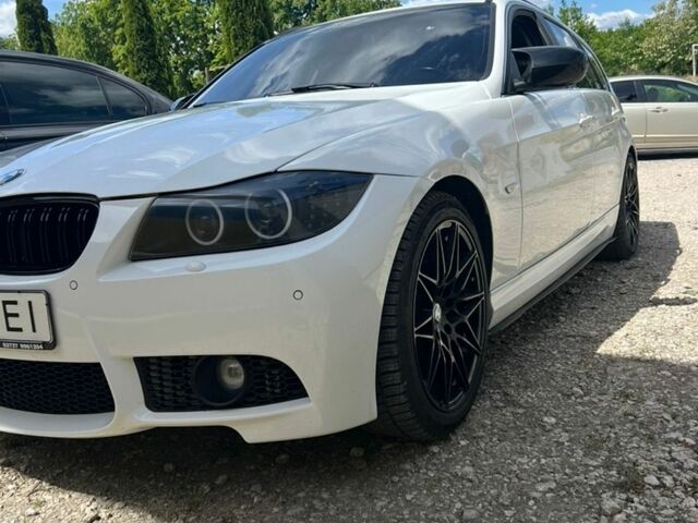 Білий БМВ 3 Серія, об'ємом двигуна 2.99 л та пробігом 380 тис. км за 11000 $, фото 1 на Automoto.ua