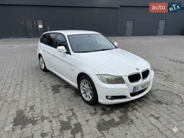 Белый БМВ 3 Серия, объемом двигателя 2 л и пробегом 313 тыс. км за 8500 $, фото 1 на Automoto.ua