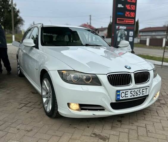 Белый БМВ 3 Серия, объемом двигателя 2 л и пробегом 270 тыс. км за 9000 $, фото 1 на Automoto.ua