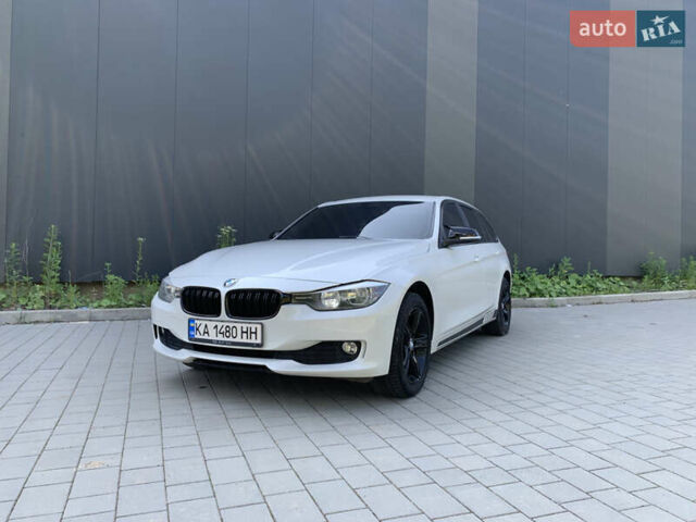 Белый БМВ 3 Серия, объемом двигателя 2 л и пробегом 267 тыс. км за 12000 $, фото 1 на Automoto.ua
