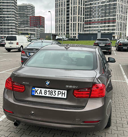 БМВ 3 Серія 2013 у Києві на Automoto.ua Бежевий БМВ 3 Серія, об'ємом двигуна 2 л та пробігом 120 тис. км за 6200 $, фото 1 на Automoto.ua