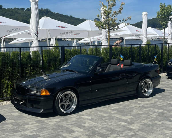 Черный БМВ 3 Серия, объемом двигателя 2.79 л и пробегом 188 тыс. км за 11500 $, фото 1 на Automoto.ua