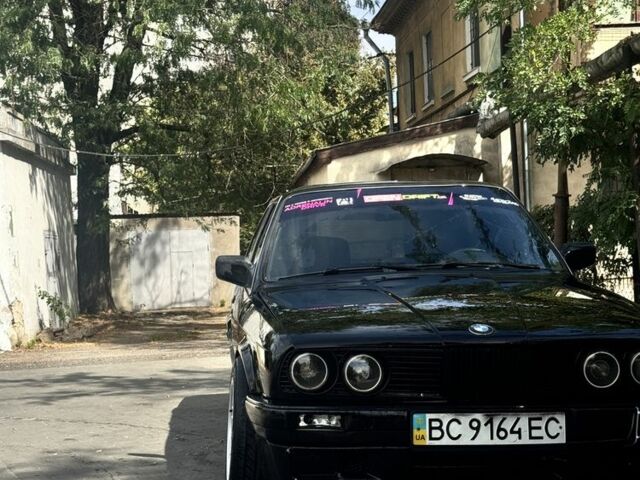 Черный БМВ 3 Серия, объемом двигателя 1.8 л и пробегом 100 тыс. км за 1496 $, фото 1 на Automoto.ua