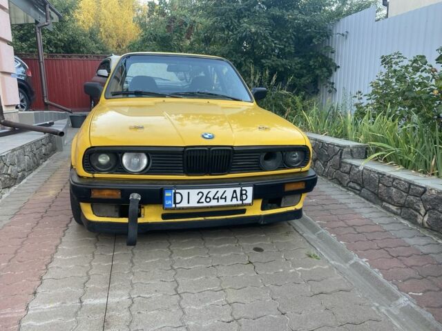 Черный БМВ 3 Серия, объемом двигателя 2 л и пробегом 100 тыс. км за 2500 $, фото 1 на Automoto.ua