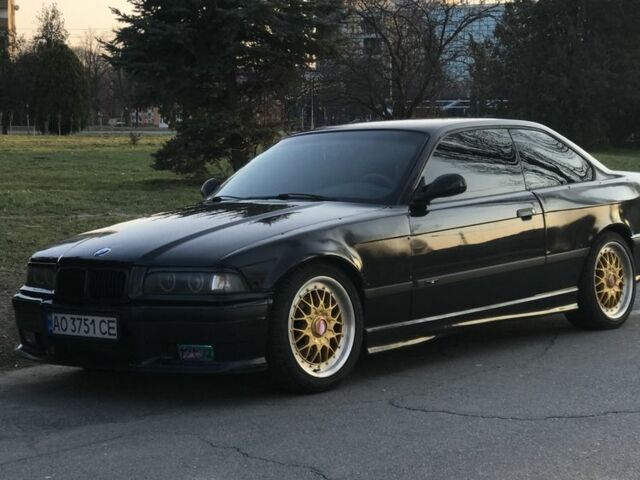 Черный БМВ 3 Серия, объемом двигателя 2 л и пробегом 260 тыс. км за 4000 $, фото 1 на Automoto.ua