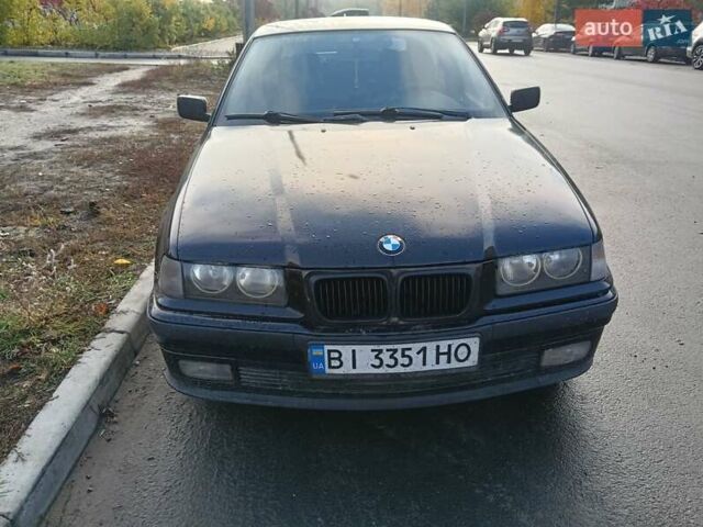 Черный БМВ 3 Серия, объемом двигателя 1.6 л и пробегом 377 тыс. км за 2700 $, фото 1 на Automoto.ua