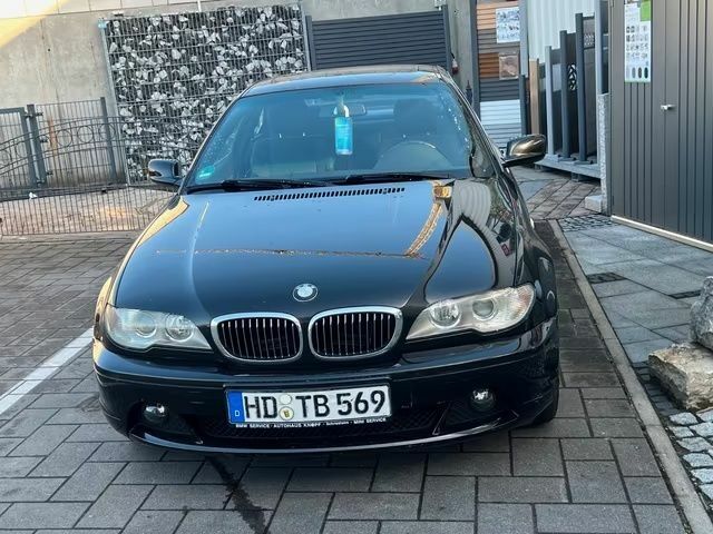 Черный БМВ 3 Серия, объемом двигателя 3 л и пробегом 265 тыс. км за 2300 $, фото 1 на Automoto.ua