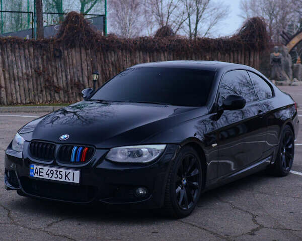 Черный БМВ 3 Серия, объемом двигателя 3 л и пробегом 180 тыс. км за 8700 $, фото 1 на Automoto.ua