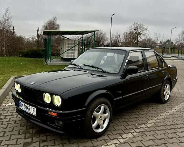 Черный БМВ 3 Серия, объемом двигателя 1.8 л и пробегом 159 тыс. км за 1799 $, фото 1 на Automoto.ua