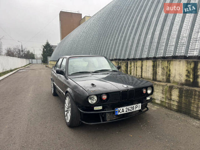 Черный БМВ 3 Серия, объемом двигателя 3.5 л и пробегом 350 тыс. км за 2300 $, фото 1 на Automoto.ua