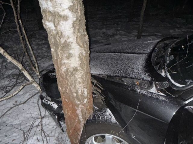 Черный БМВ 3 Серия, объемом двигателя 1.8 л и пробегом 999 тыс. км за 1100 $, фото 1 на Automoto.ua