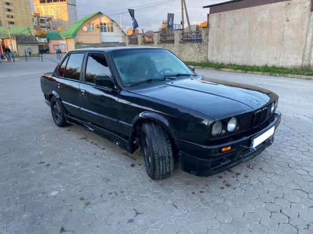 Черный БМВ 3 Серия, объемом двигателя 1.6 л и пробегом 230 тыс. км за 1300 $, фото 1 на Automoto.ua