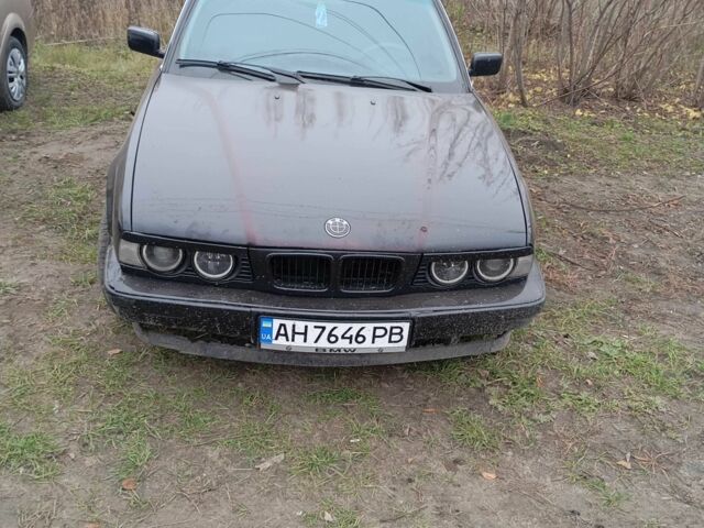 Черный БМВ 3 Серия, объемом двигателя 2.5 л и пробегом 2 тыс. км за 2650 $, фото 1 на Automoto.ua