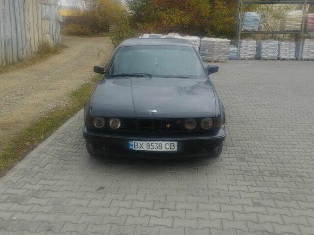 Черный БМВ 3 Серия, объемом двигателя 2 л и пробегом 640 тыс. км за 2500 $, фото 1 на Automoto.ua