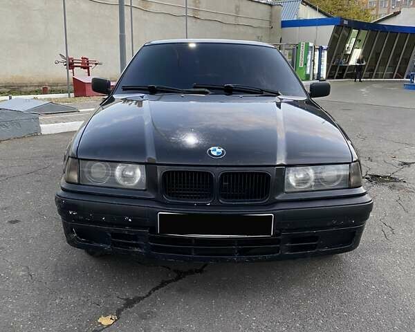 Чорний БМВ 3 Серія, об'ємом двигуна 1.6 л та пробігом 390 тис. км за 3350 $, фото 1 на Automoto.ua