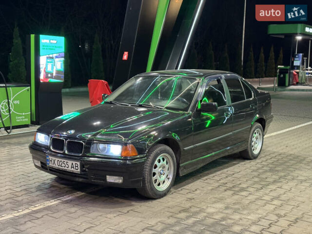 Черный БМВ 3 Серия, объемом двигателя 1.77 л и пробегом 386 тыс. км за 2550 $, фото 1 на Automoto.ua