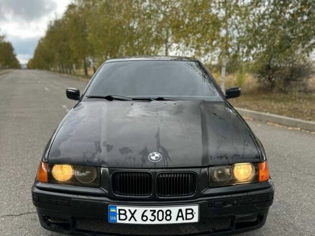 Черный БМВ 3 Серия, объемом двигателя 0 л и пробегом 333 тыс. км за 1500 $, фото 1 на Automoto.ua