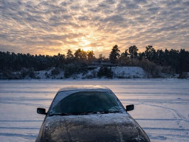 Черный БМВ 3 Серия, объемом двигателя 2.5 л и пробегом 275 тыс. км за 2300 $, фото 1 на Automoto.ua