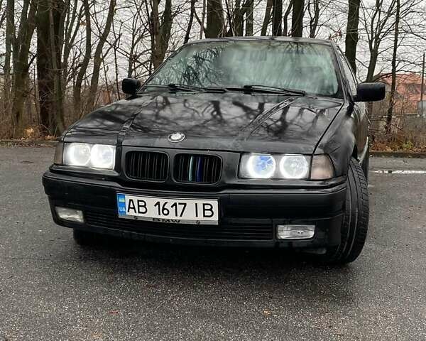 Черный БМВ 3 Серия, объемом двигателя 1.99 л и пробегом 420 тыс. км за 3300 $, фото 1 на Automoto.ua