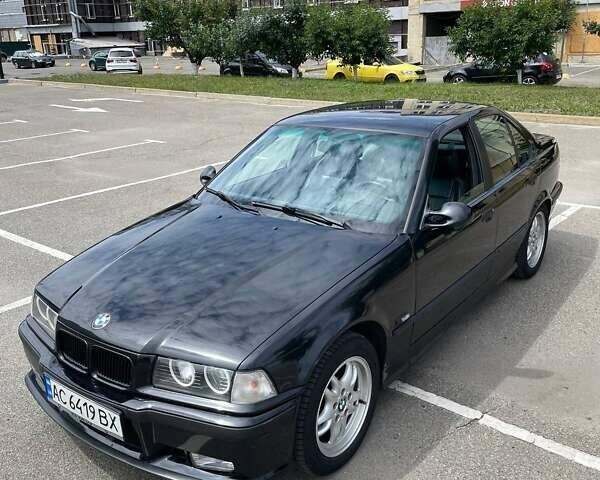 Черный БМВ 3 Серия, объемом двигателя 2 л и пробегом 510 тыс. км за 4600 $, фото 1 на Automoto.ua