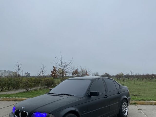 Черный БМВ 3 Серия, объемом двигателя 2 л и пробегом 415 тыс. км за 3800 $, фото 1 на Automoto.ua
