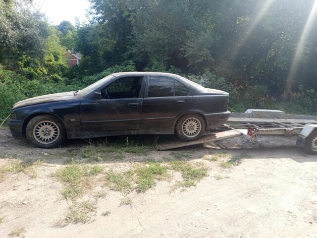 Чорний БМВ 3 Серія, об'ємом двигуна 0 л та пробігом 2 тис. км за 1450 $, фото 1 на Automoto.ua