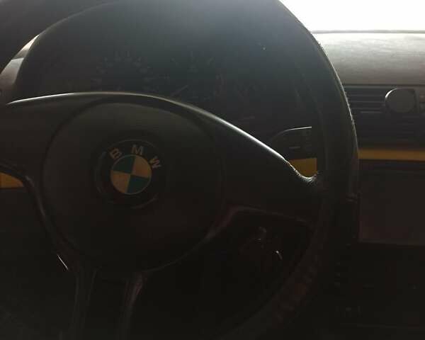 Чорний БМВ 3 Серія, об'ємом двигуна 2 л та пробігом 325 тис. км за 1700 $, фото 1 на Automoto.ua