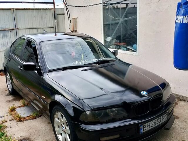 Черный БМВ 3 Серия, объемом двигателя 1.9 л и пробегом 370 тыс. км за 3500 $, фото 1 на Automoto.ua